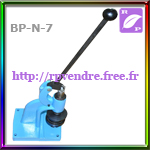 Presse à oeillet